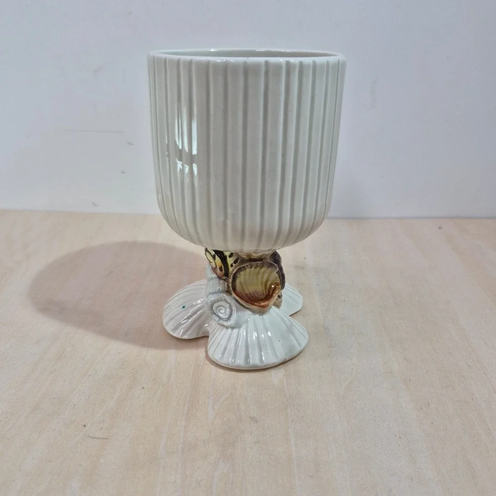 Vintage 1975 Fitz and Floyd Seashell Pedestal Goblet White Ribbed Ceramic Japan‎